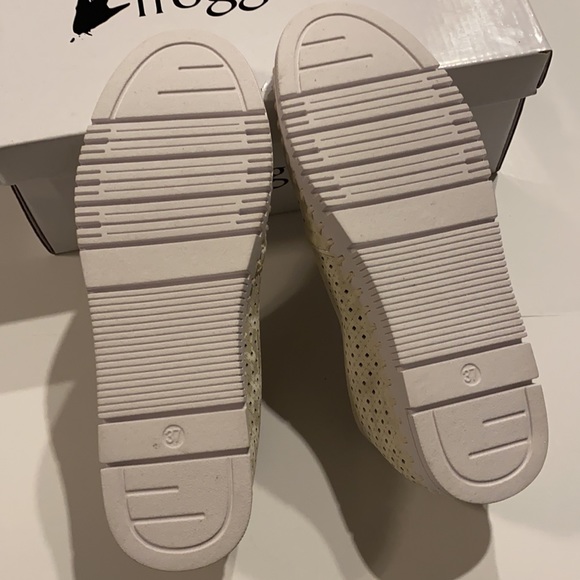 Frogg Toggs SZ 6 Slip On Beige Camo Traveler Shoes New - Picture 5 of 11